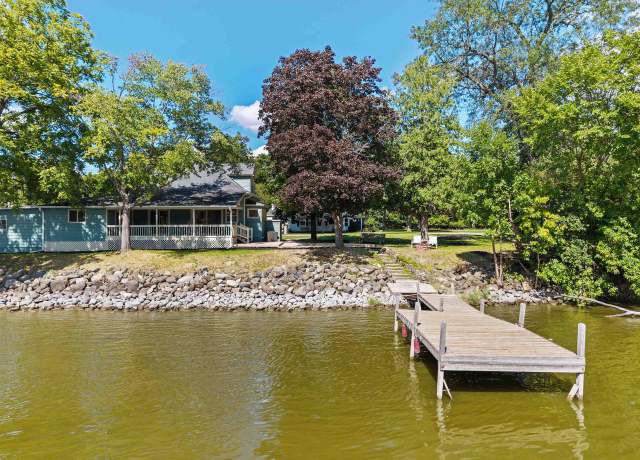 Property at 9020 N Rock River Dr, Edgerton, WI 53534, 3 beds, 2 baths