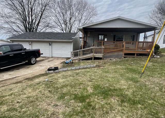 Property at 12961 2nd St, Fennimore, WI 53809, 3 beds, 2.5 baths