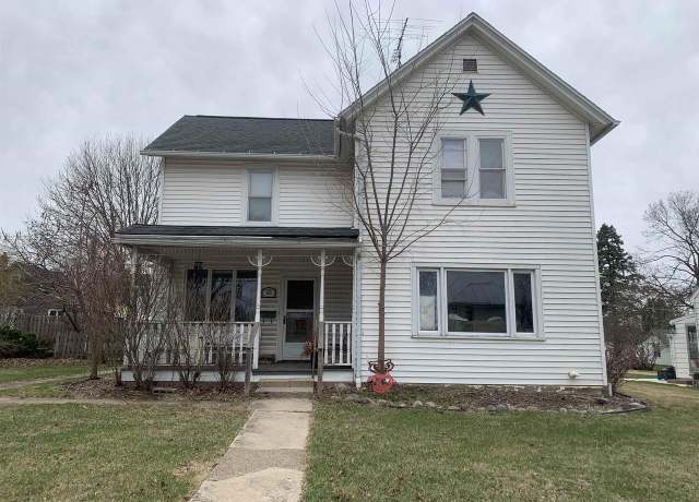 Property at 309 N Main St, Cuba City, WI 53807, 3 beds, 2 baths