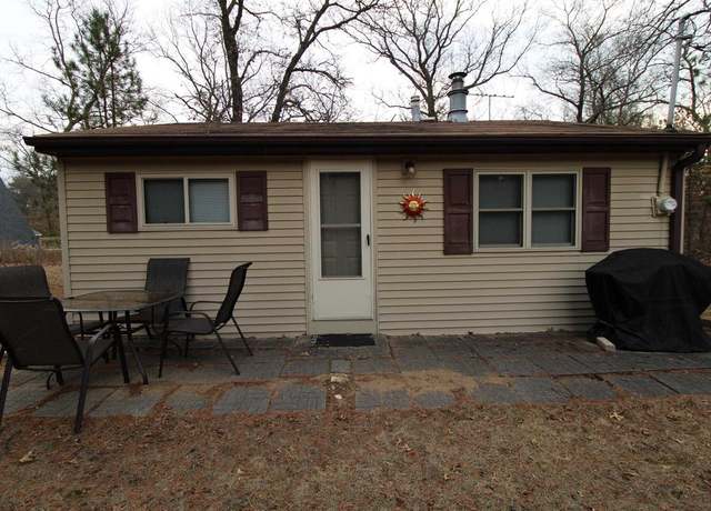 Property at 1984 W 7th Dr, Friendship, WI 53934, 2 beds, 1 bath