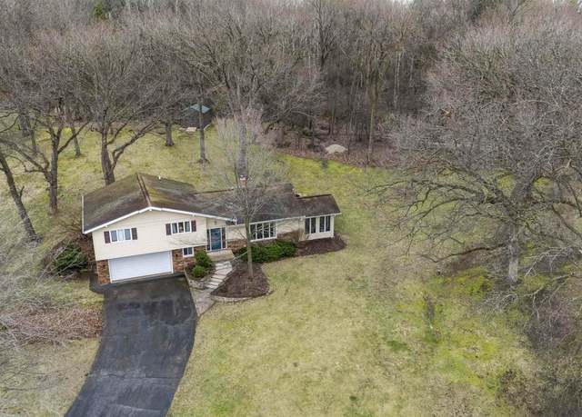 Property at N7389 Hillendale Pkwy, Beaver Dam, WI 53916, 3 beds, 2 baths