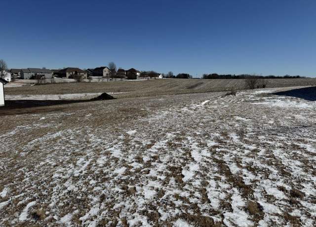 Property at 309 Prairie Hills Dr, Dodgeville, WI 53530