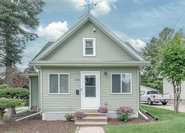 Property at 318 W Burnett St, Beaver Dam, WI 53916, 3 beds, 1.5 baths