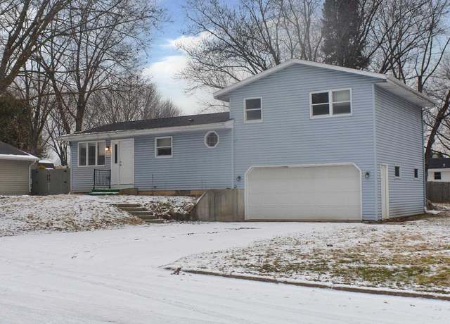 Property at 1016 Dean St, Edgerton, WI 53534, 2 beds, 1.5 baths