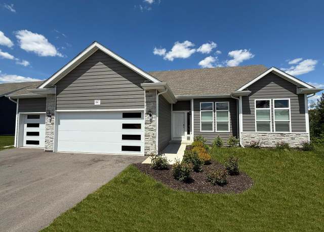 Property at 941 Colt Dr, Belleville, WI 53508, 3 beds, 2 baths