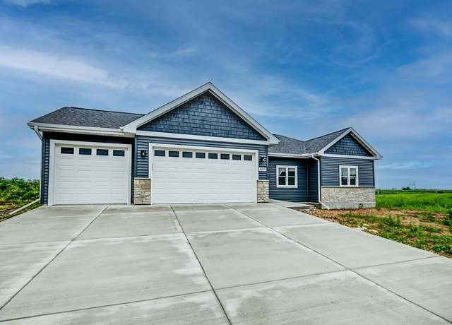 Property at 409 Chad Trl, Arlington, WI 53911, 3 beds, 2 baths