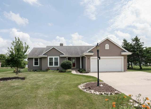 Property at 320 Pleasant St, Eagle, WI 53119, 3 beds, 2 baths