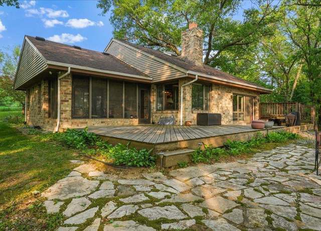 Property at S7464 Aspen Ridge Rd, De Soto, WI 54624, 3 beds, 2 baths