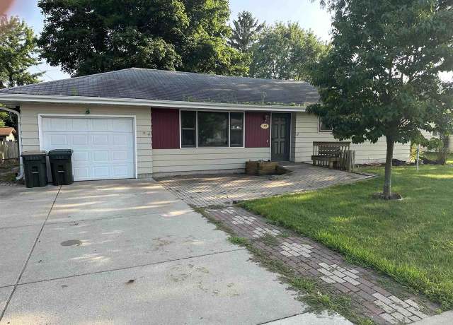 Property at 139 E Klubertanz Dr, Sun Prairie, WI 53590, 3 beds, 1 bath