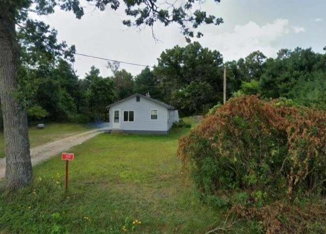 Property at 743 Fur Ave, Wisconsin Dells, WI 53965, 2 beds, 1 bath