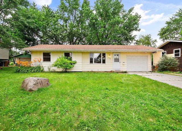 Property at 530 Dapin Rd, Madison, WI 53704, 3 beds, 1.5 baths
