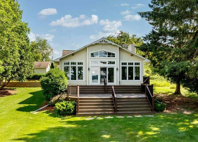 Property at W2982 Kahl Rd, Green Lake, WI 54941, 4 beds, 2 baths