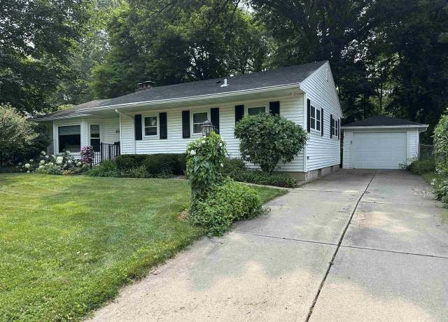 Property at 454 S Midvale Blvd, Madison, WI 53711, 3 beds, 1 bath