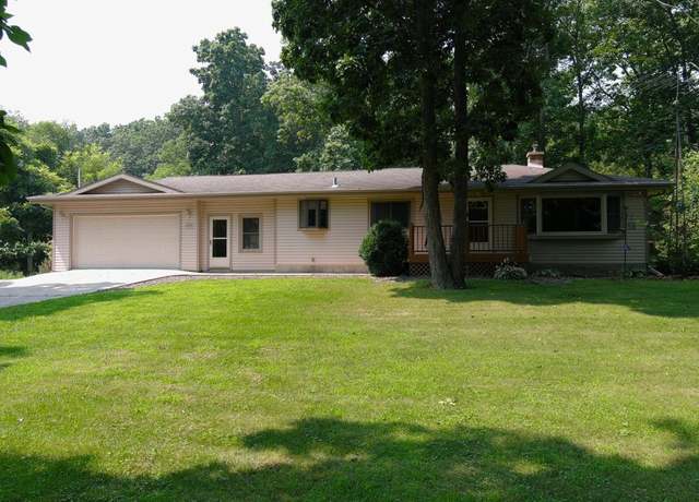 Property at 1773 Borchert Rd, Verona, WI 53593, 3 beds, 1 bath