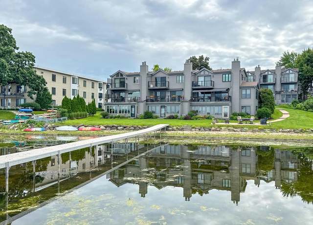 Property at 3837 Monona Dr #2, Monona, WI 53714, 2 beds, 3.5 baths