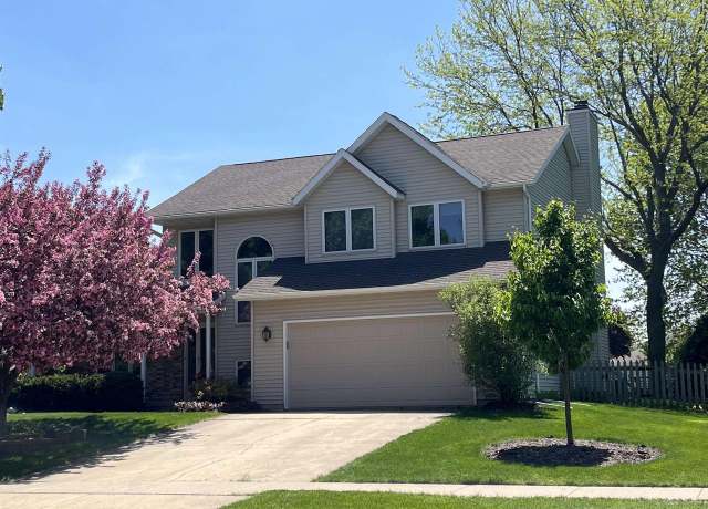Property at 7521 Sawmill Rd, Madison, WI 53717, 4 beds, 3.5 baths