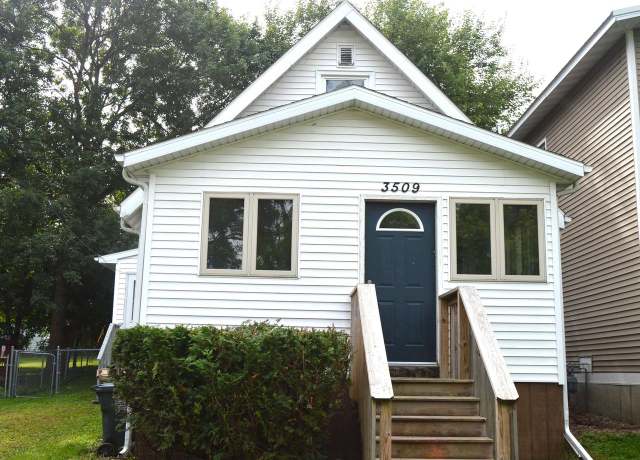 Property at 3509 Graceland Ave, Madison, WI 53704, 3 beds, 1.5 baths