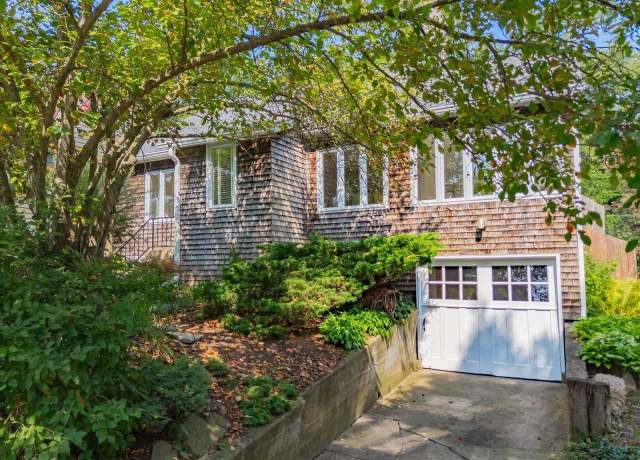 Property at 3116 Gregory St, Madison, WI 53711, 2 beds, 1.5 baths