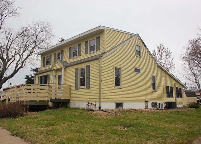 Property at 63 Bean St, Benton, WI 53803, 3 beds, 2 baths