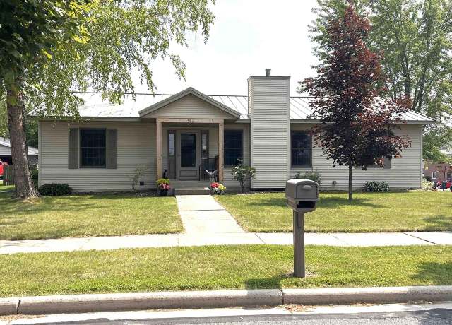 Property at 301 E Council St, Tomah, WI 54660, 3 beds, 3 baths