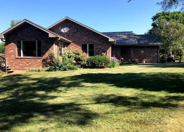Property at S3008 Aults Rd, Reedsburg, WI 53959, 3 beds, 2.5 baths