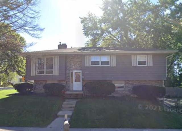 Property at 2517 Greenway Vw, Madison, WI 53713, 7 beds, 4 baths
