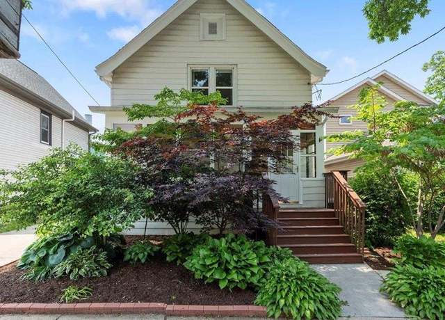 Property at 218 S Marquette St, Madison, WI 53704, 3 beds, 1.5 baths