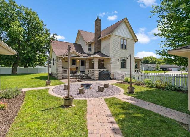 Property at 3931 E Milwaukee St, Janesville, WI 53546, 4 beds, 2.5 baths