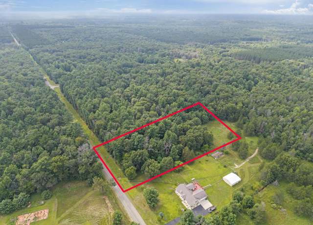 Property at 3.02 Badger Dr, Colburn, WI 54943