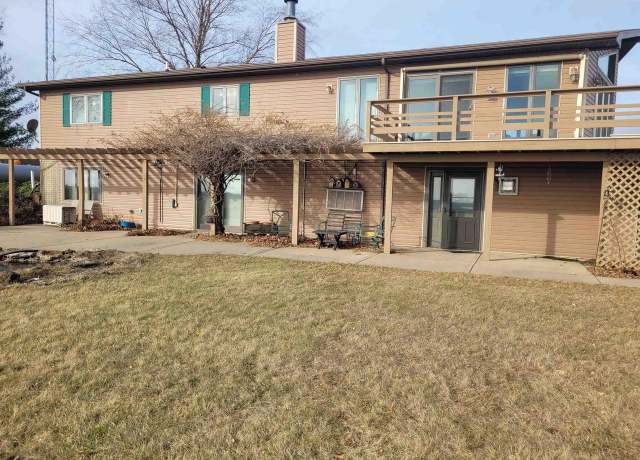 Property at 17200 County Road O, Mineral Point, WI 53565, 4 beds, 3 baths
