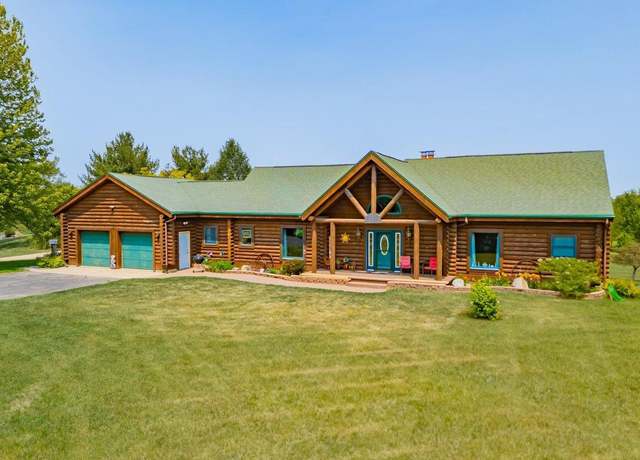 Property at 2655 W Finley Rd, Beloit, WI 53511, 4 beds, 2.5 baths