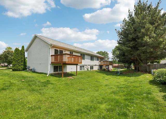Property at 611 Eagle Crest Ct, Prairie Du Sac, WI 53578, 3 beds, 2 baths