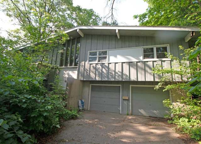 Property at 6202 Piping Rock Rd, Madison, WI 53711, 3 beds, 2.5 baths