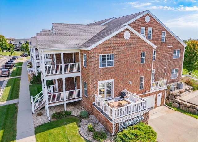 Property at 3027 Providence St #11, Sun Prairie, WI 53590, 3 beds, 2.5 baths