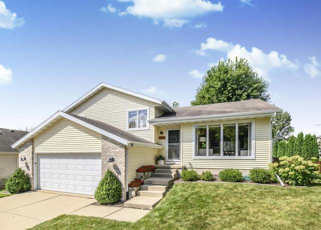 Property at 2302 Mica Rd, Madison, WI 53719, 3 beds, 2.5 baths