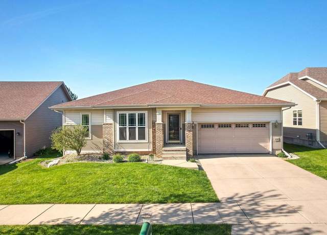 Property at 6108 Sledding Pkwy, Mcfarland, WI 53558, 4 beds, 3 baths