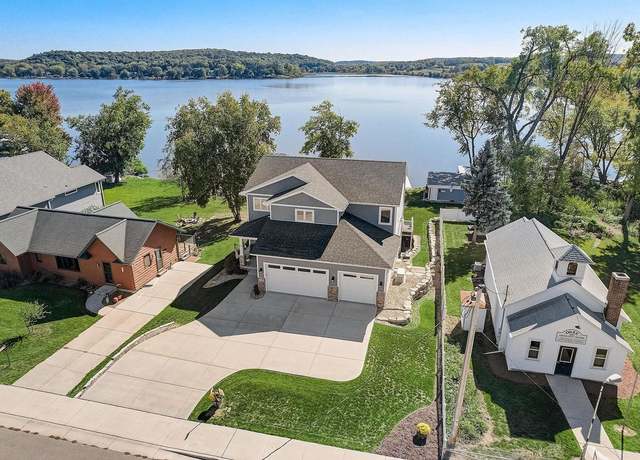 Property at W11611 County Road V, Lodi, WI 53555, 5 beds, 4.5 baths
