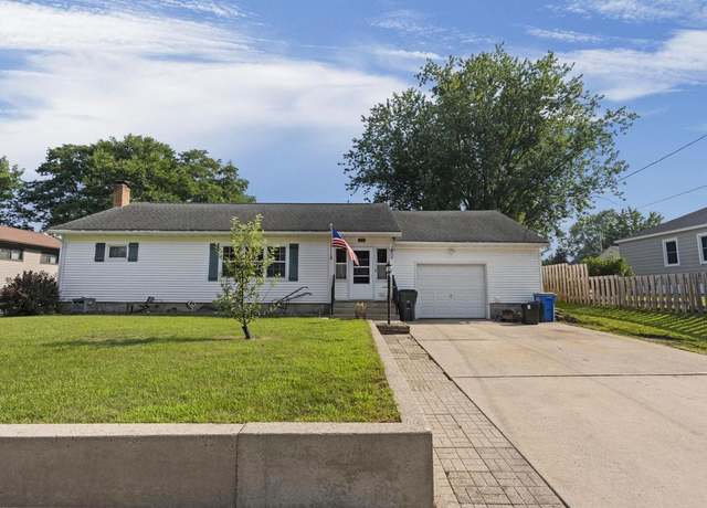 Property at 214 W Haertel St, Portage, WI 53901, 3 beds, 2 baths
