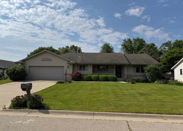 Property at 4202 Greenbriar Dr, Janesville, WI 53546, 2 beds, 2 baths