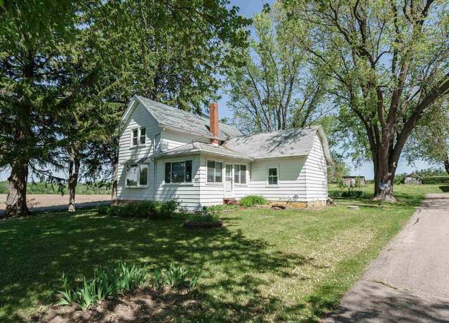 Property at 3032 Siggelkow Rd, Mcfarland, WI 53558, 2 beds, 1 bath