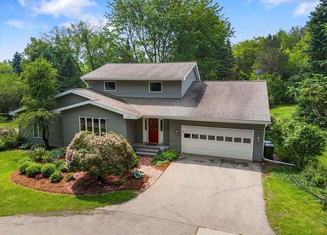 Property at 6821 Cross Country Rd, Verona, WI 53593, 3 beds, 2.5 baths