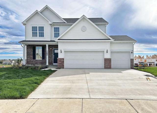 Property at 517 Telemark Trl, Stoughton, WI 53589, 4 beds, 2.5 baths