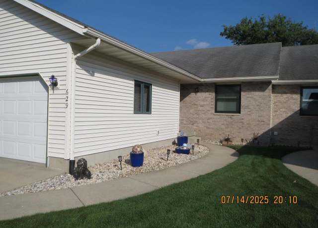 Property at 629 Constitition Ln, Deforest, WI 53532, 3 beds, 2 baths