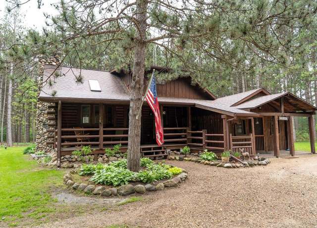 Property at 1804 4th Dr, Friendship, WI 53934, 3 beds, 1.5 baths