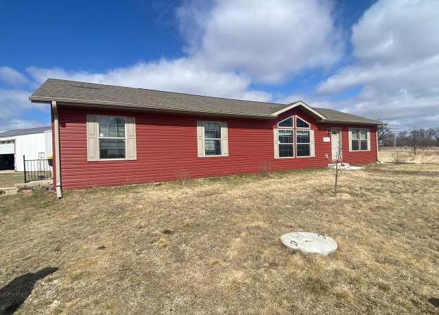 Property at 11847 N Washington Rd, Edgerton, WI 53534, 3 beds, 2 baths