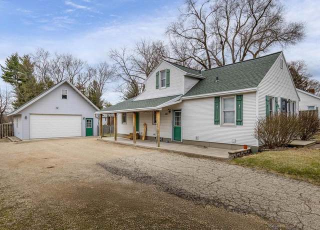 Property at 121 E North St, Deforest, WI 53532, 3 beds, 1 bath
