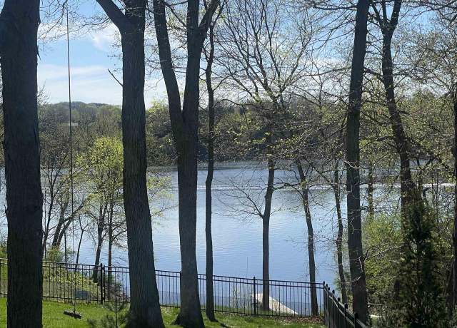 Property at E12275 Timber Ridge Trl #36, Prairie Du Sac, WI 53578, 3 beds, 2.5 baths