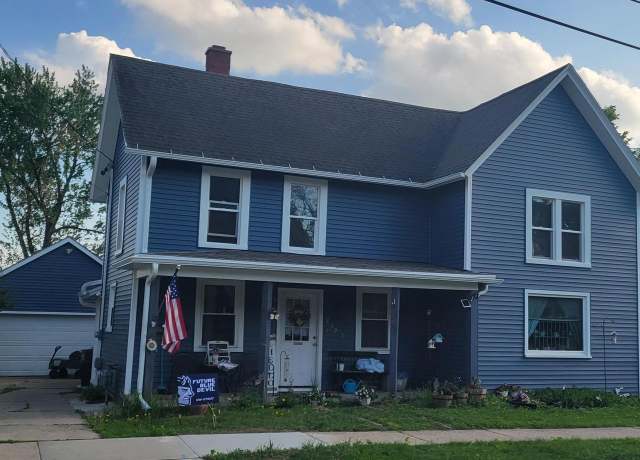 Property at 809 Rockport Rd, Janesville, WI 53548, 5 beds, 2 baths