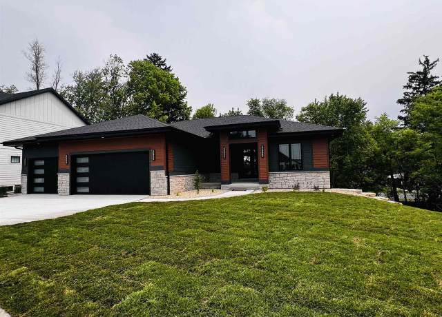Property at 1118 Reese Trl, Waunakee, WI 53597, 5 beds, 3.5 baths