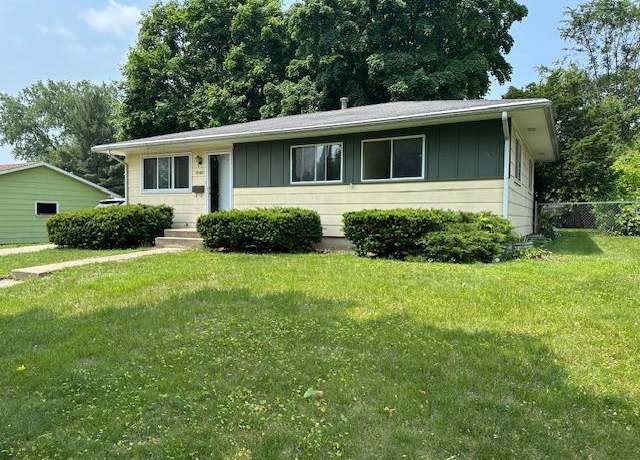 Property at 1540 Mckinley Ave, Beloit, WI 53511, 3 beds, 1 bath